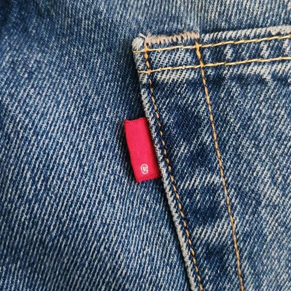 Levi's 501 "54 Original Fit Jeans Distressed & Studded Mens size 36x 32 NWT - Picture 9 of 10